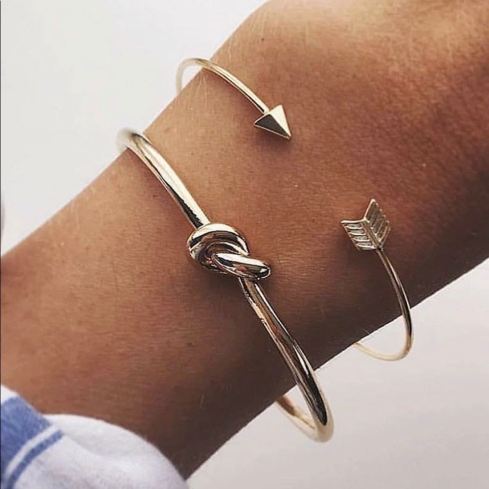 3/$30 💛 2pc Bangle Bracelet